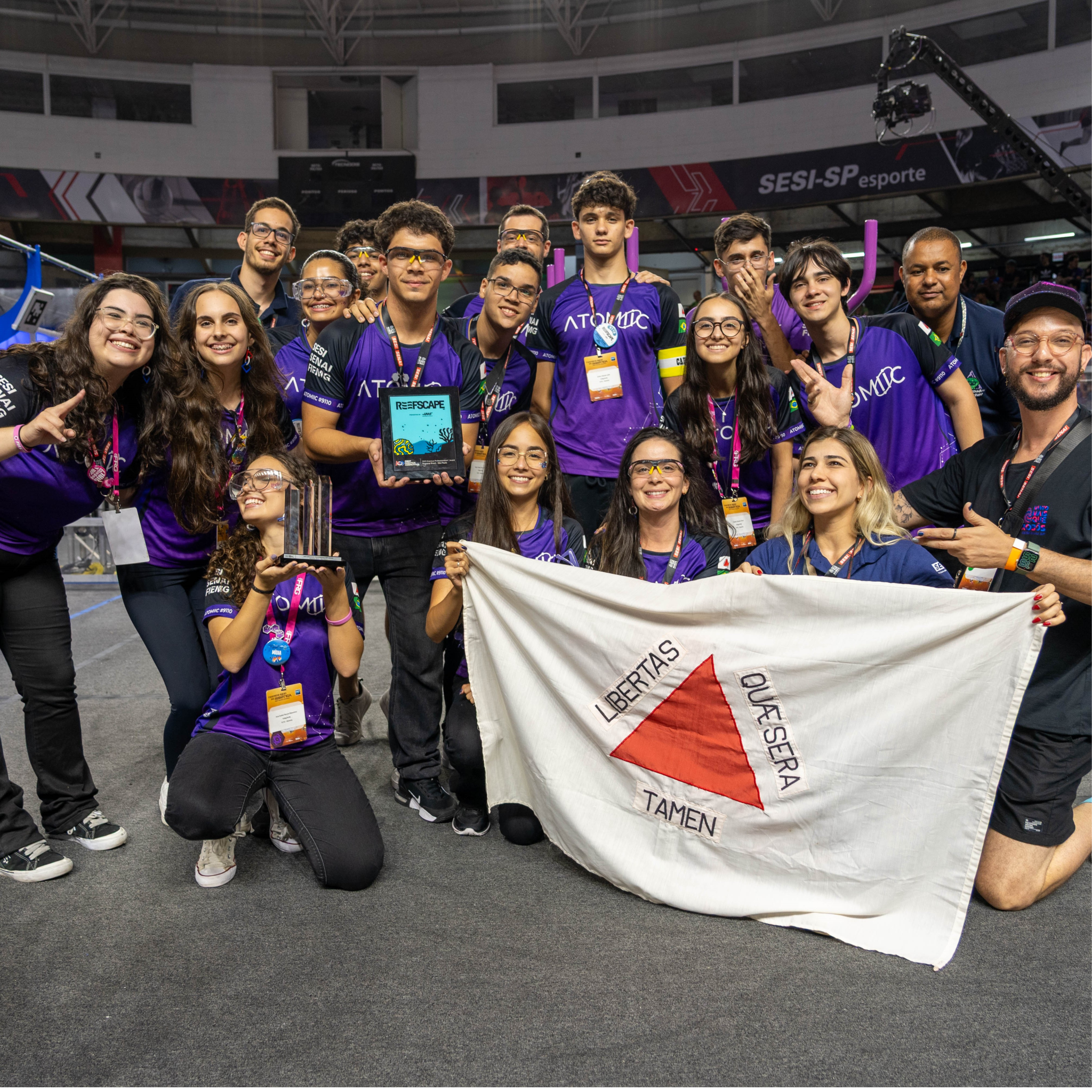 Copy of hexágonos (2560 x 2560 px) (1)